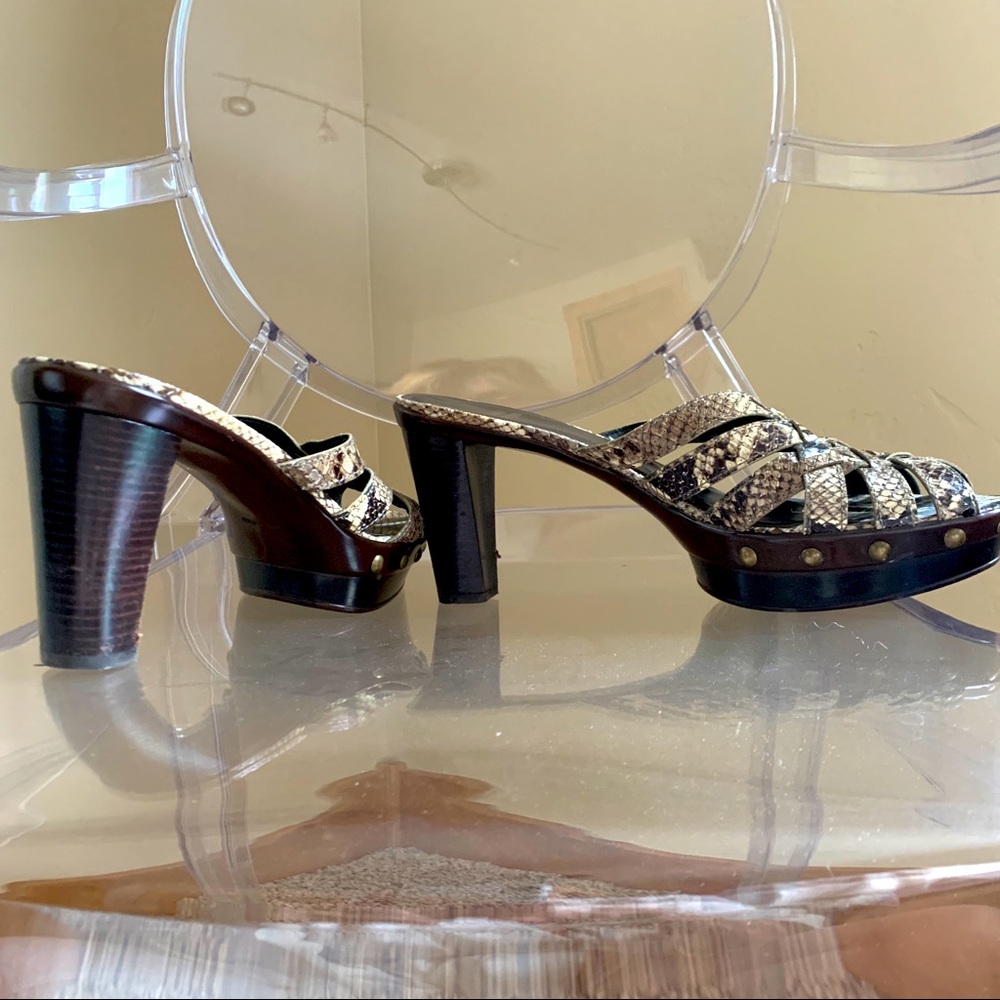 Stuart Weizman Snake print heels 8.5